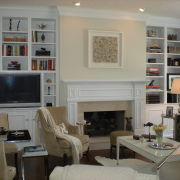 White and tan fireplace 
